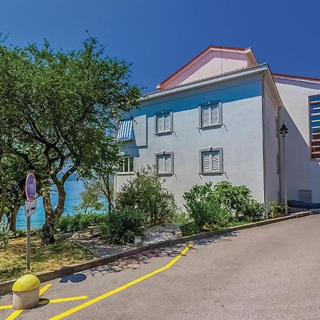 Lovely Apartment In Selce With House Sea View Екстериор снимка