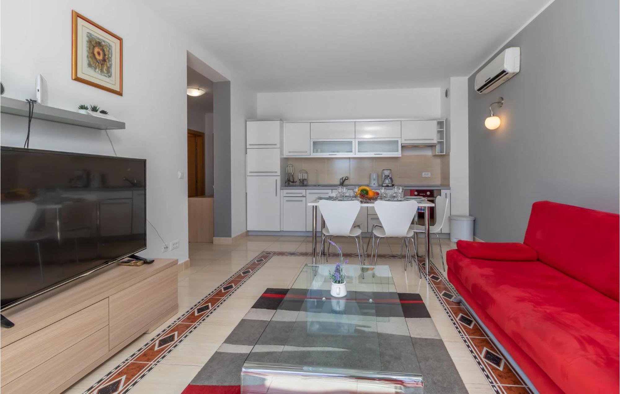 Lovely Apartment In Selce With House Sea View Екстериор снимка