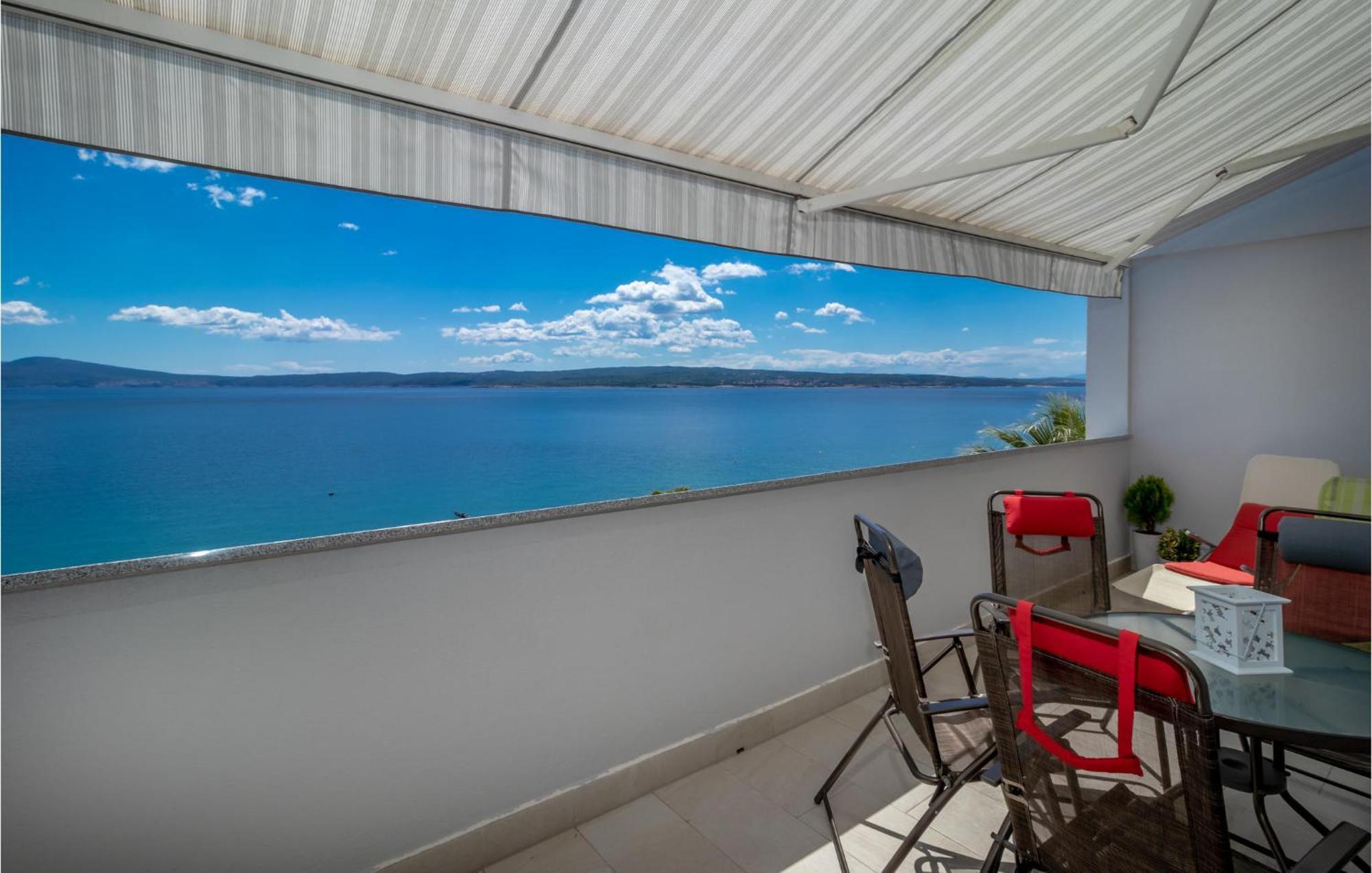 Lovely Apartment In Selce With House Sea View Екстериор снимка