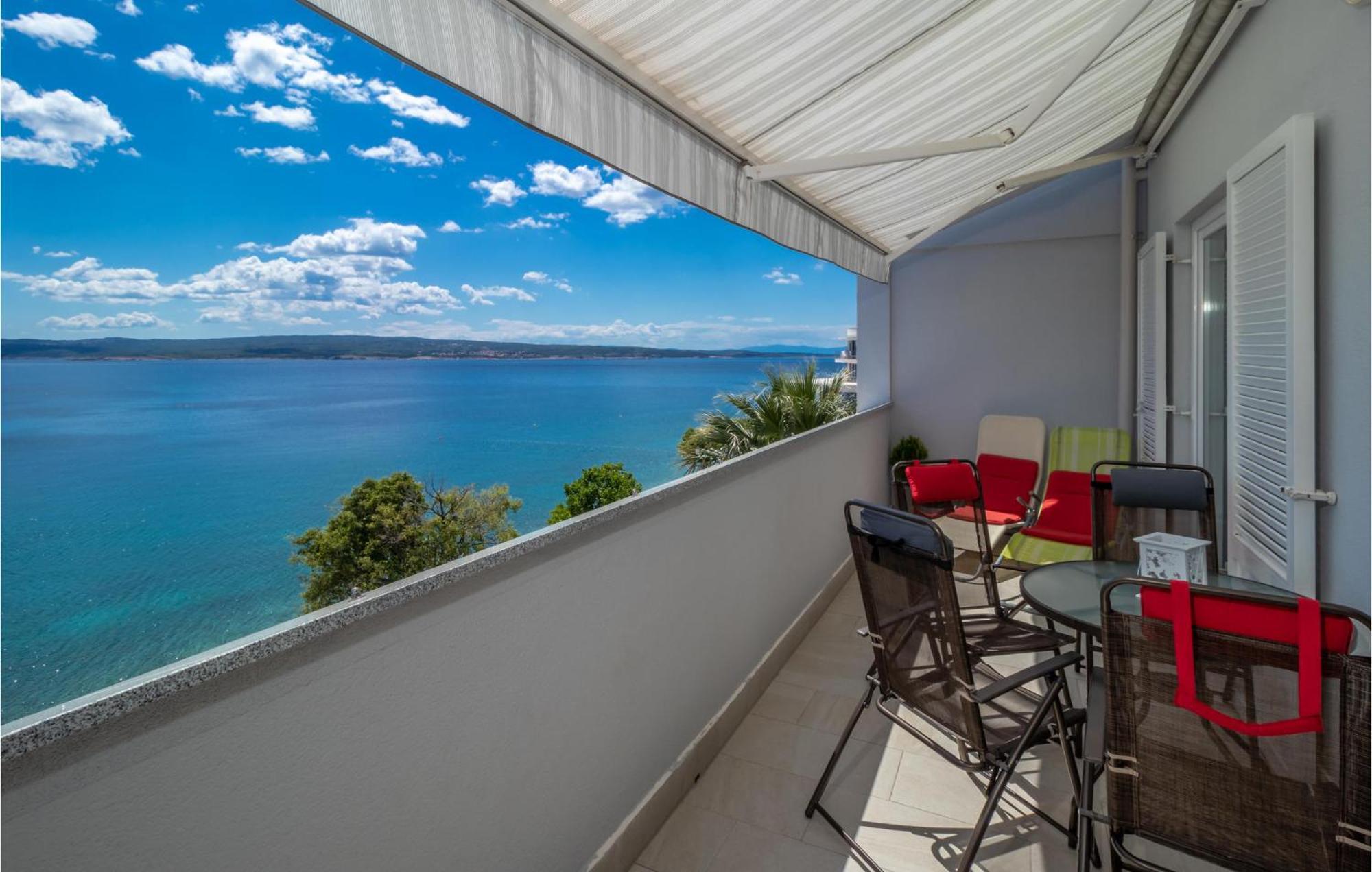 Lovely Apartment In Selce With House Sea View Екстериор снимка